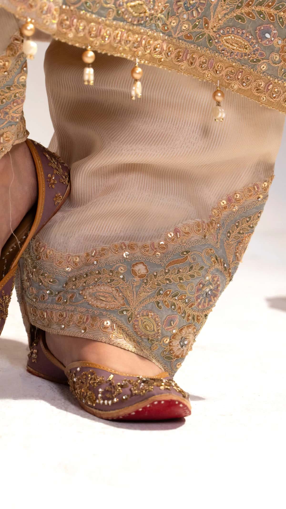 Ivory Gold Hand Embroidered Silk Kurta Set with Dupatta (Set of 3) - 7