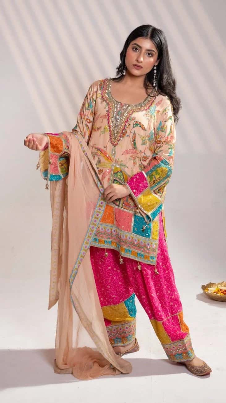 Peach Floral Kurta Set & Pink Dhoti Pants - 1