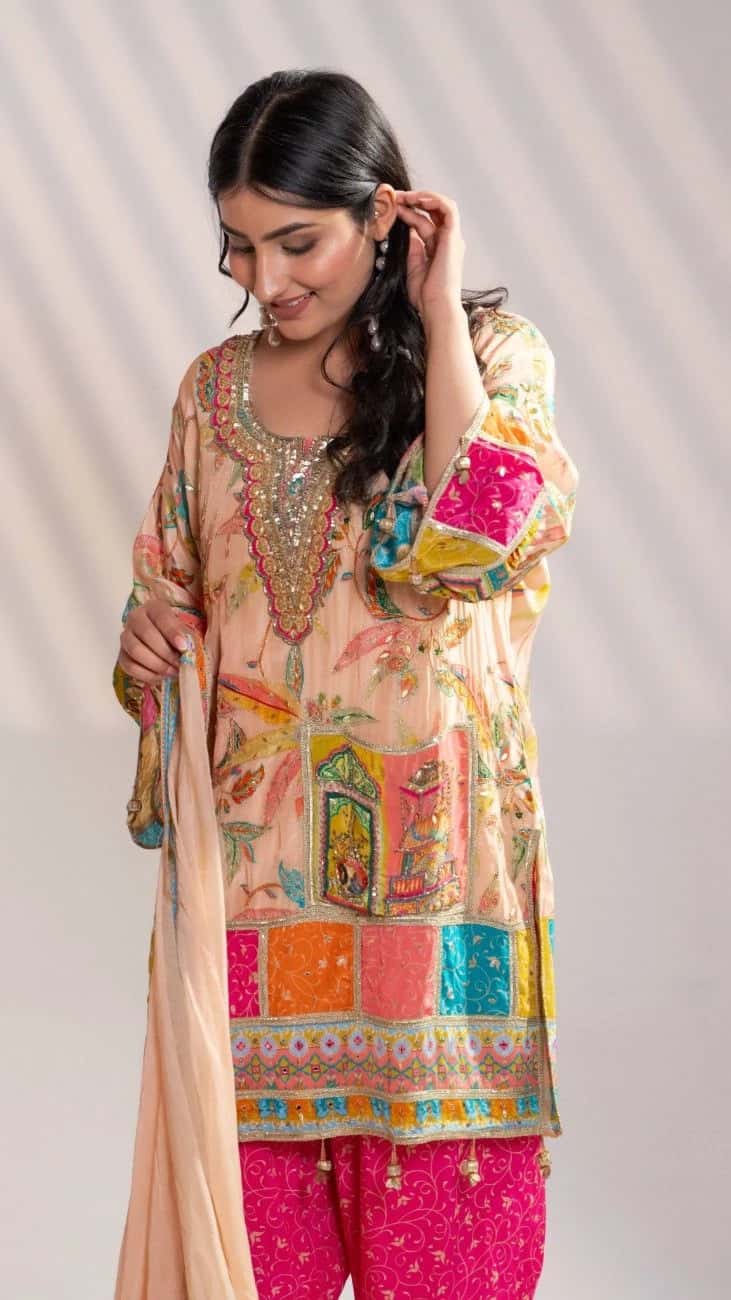 Peach Floral Kurta Set & Pink Dhoti Pants - 3