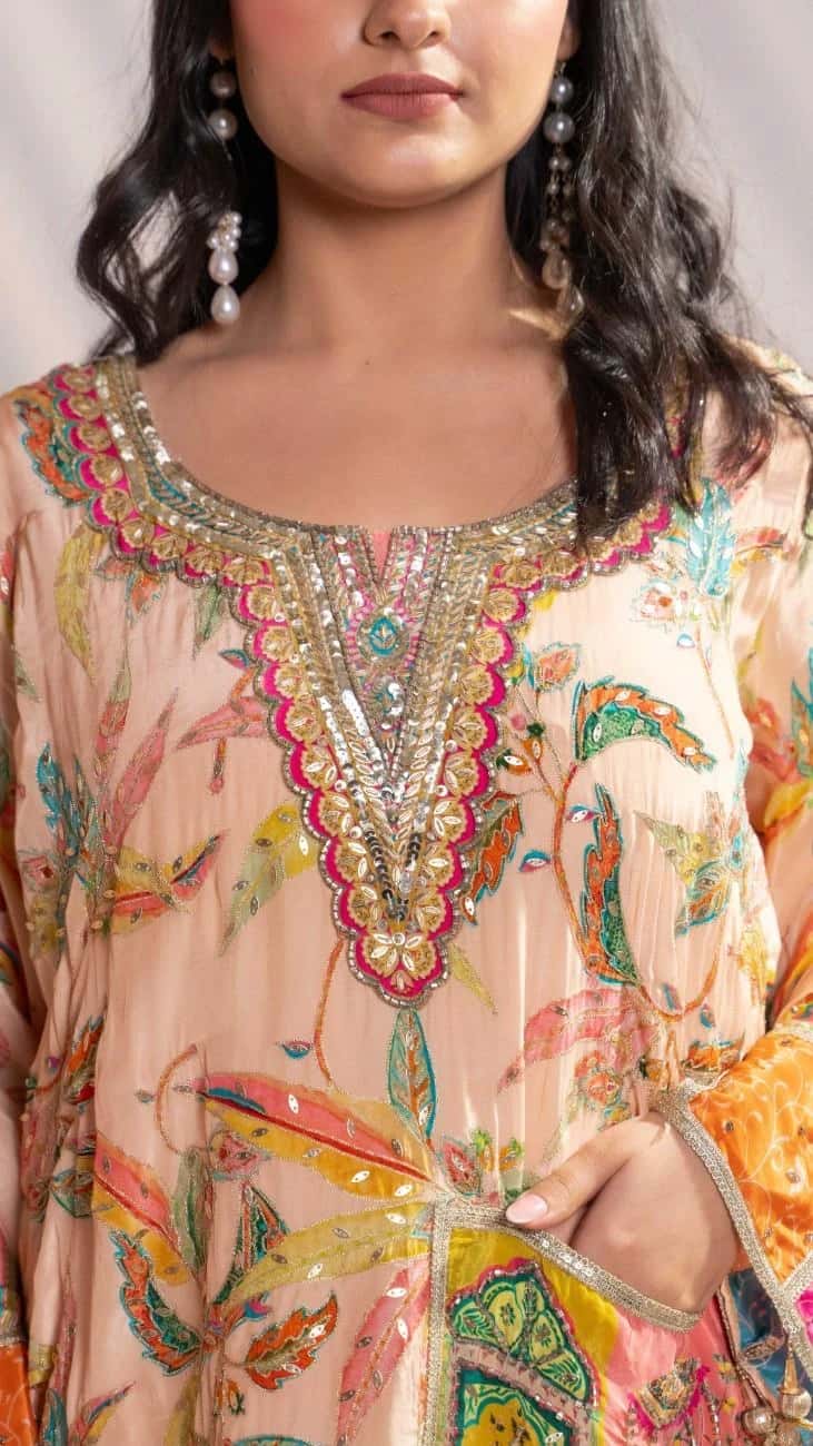 Peach Floral Kurta Set & Pink Dhoti Pants - 4