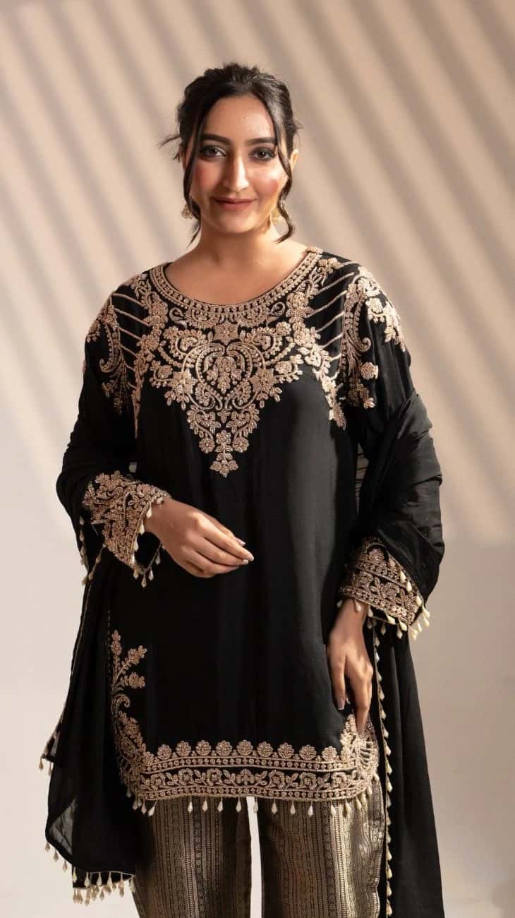 Black Embroidered Kurta Set with Palazzo - 3