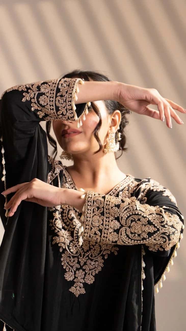 Black Embroidered Kurta Set with Palazzo - 5