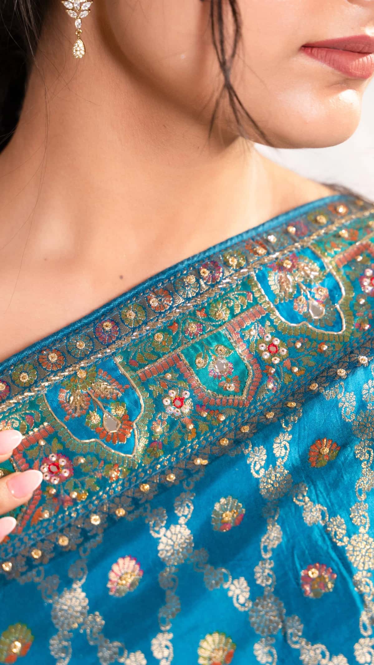 Royal Peacock Teal Banarasi Silk Saree - 3