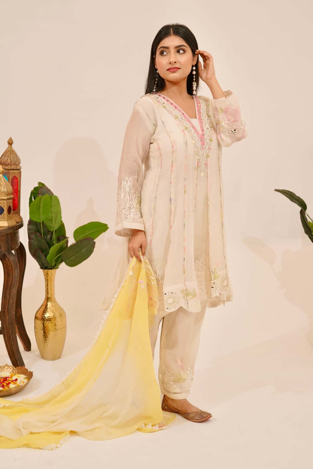 Ivory Blossom Kurta Set with Lemon Dupatta (Set of 3) - 2