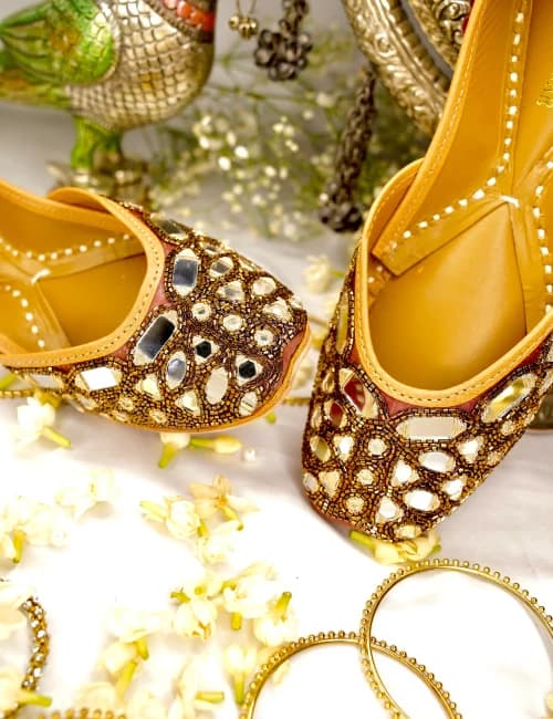 Sheesh Mahal (Jutti) - 5