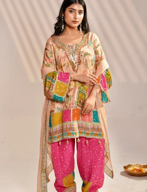 Peach Floral Kurta Set & Pink Farshi Pants - 2
