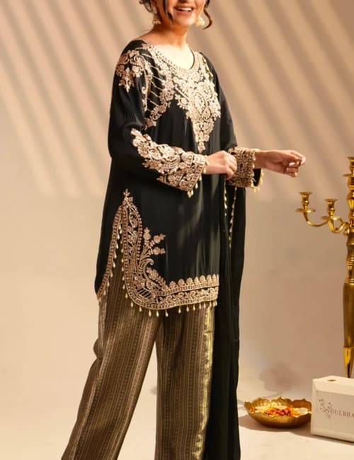 Black Embroidered Kurta Set with Palazzo - 4