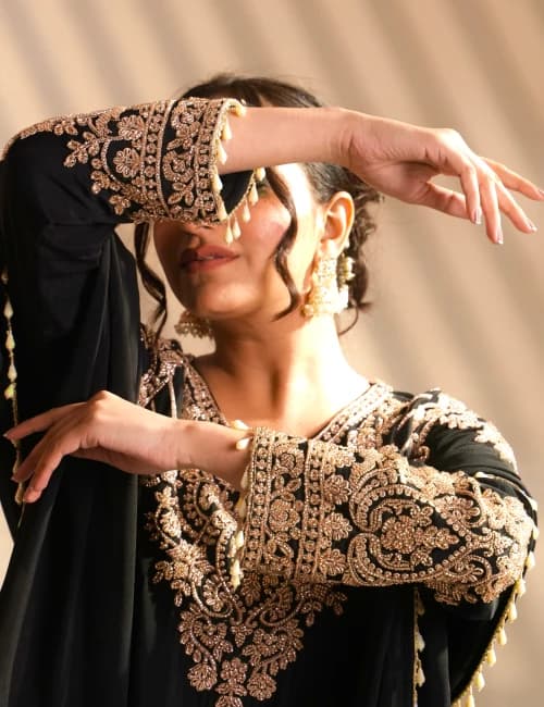 Black Embroidered Kurta Set with Palazzo - 7