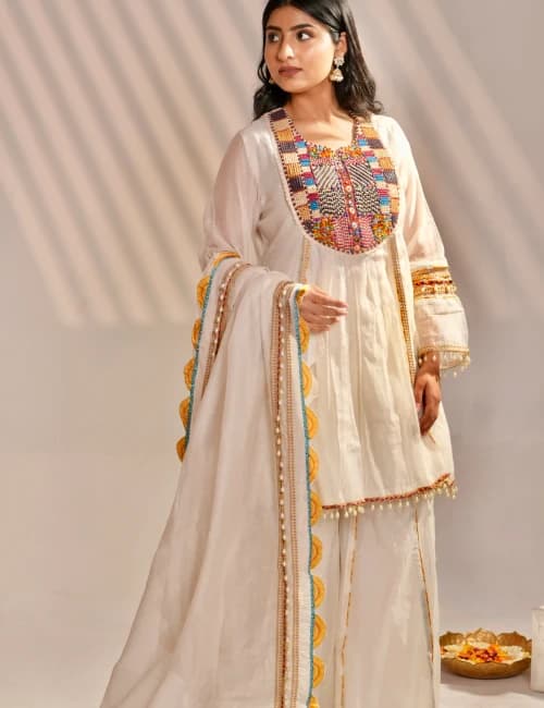  Ivory Hand-Beaded Kurta Malmal Set with Sharara & Dupatta (Set of 3) - 1