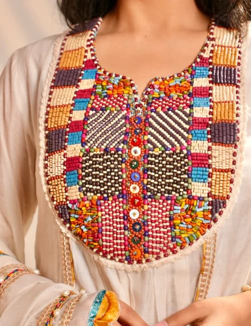  Ivory Hand-Beaded Kurta Malmal Set with Sharara & Dupatta (Set of 3) - 4