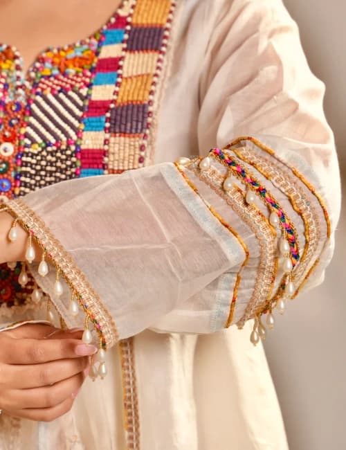  Ivory Hand-Beaded Kurta Malmal Set with Sharara & Dupatta (Set of 3) - 7