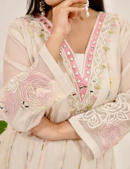 Ivory Blossom Kurta Set with Lemon Dupatta (Set of 3) - 6