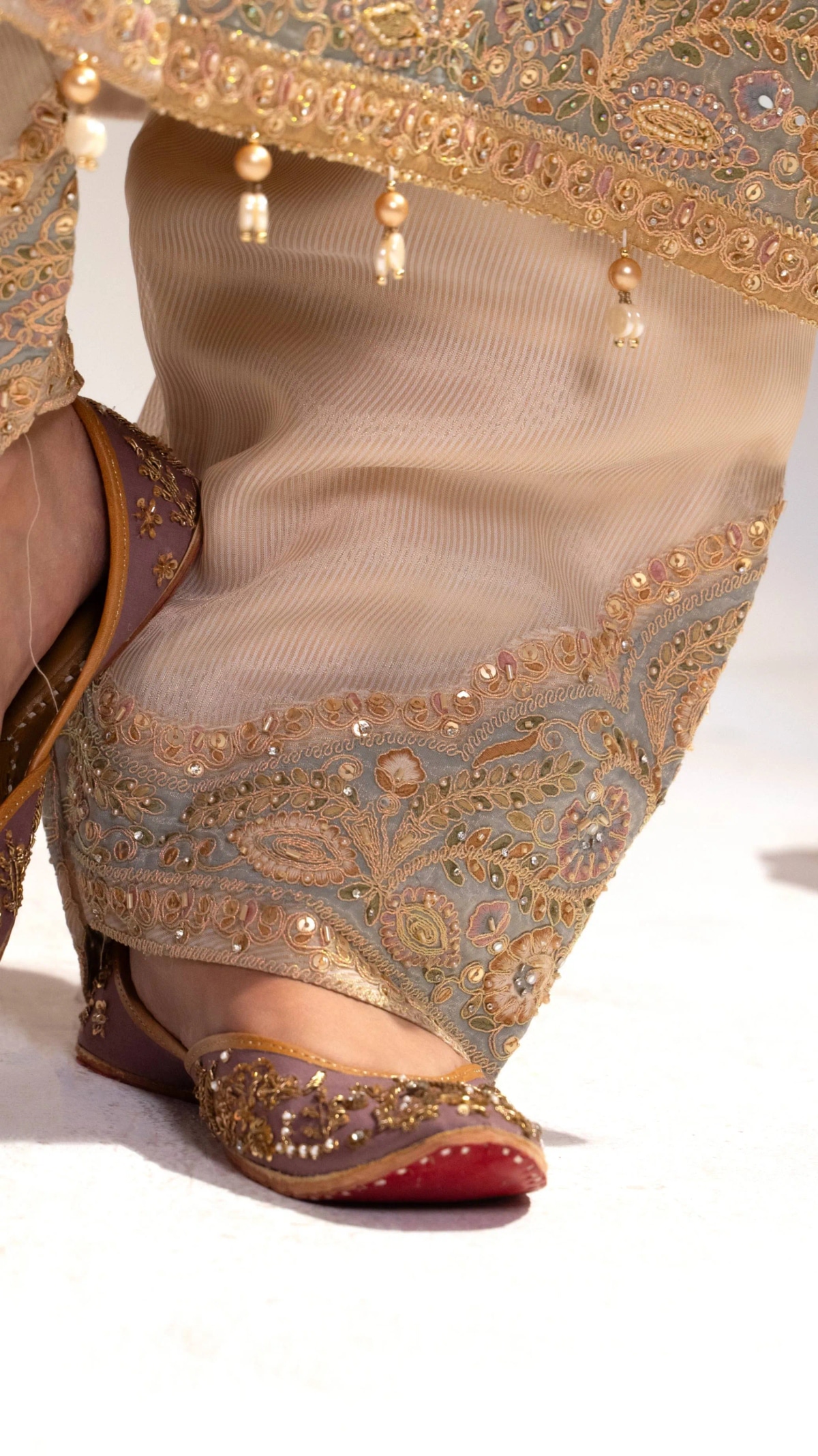 Ivory Gold Hand Embroidered Silk Kurta Set with Dupatta (Set of 3) - 7