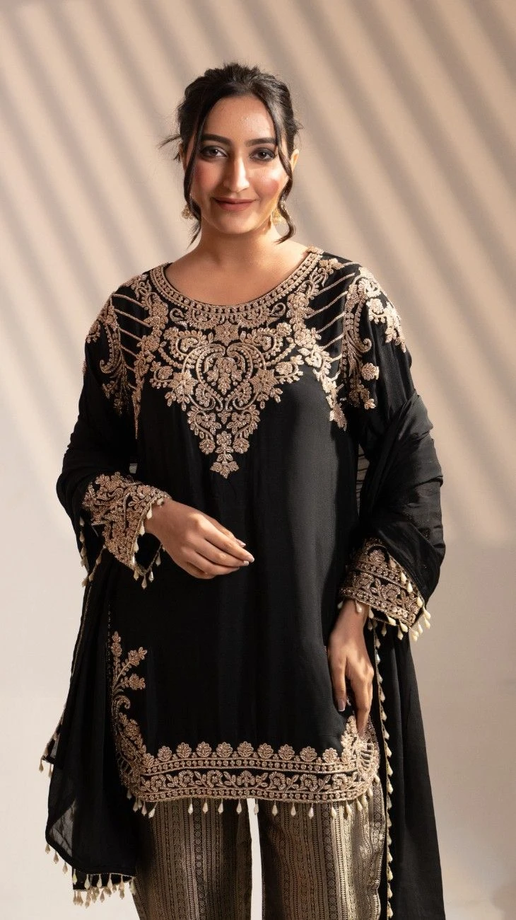 Black Embroidered Kurta Set with Palazzo - 3