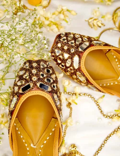 Sheesh Mahal (Jutti) - 2