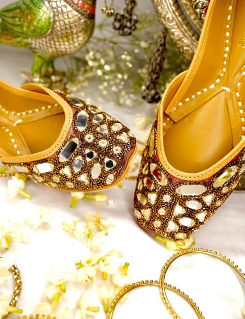 Sheesh Mahal (Jutti) - 5